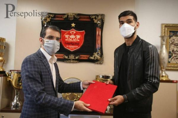 مهاجم جدید پرسپولیس پس از عقد قرارداد چه گفت؟ مهاجم جدید پرسپولیس پس از عقد قرارداد چه گفت؟