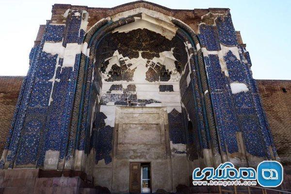 وندالیسم به دیوارهای مسجد کبود رسید