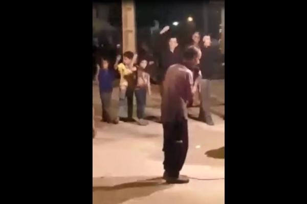 نوحه خوانی مرد معتاد در بهبهان حاضران را شگفت زده کرد! نوحه خوانی مرد معتاد در بهبهان حاضران را شگفت زده کرد!